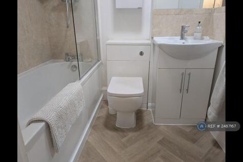 Newly Refurbished Bathroom