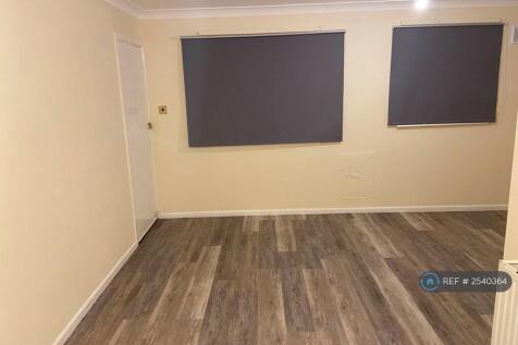 Lounge/Dining