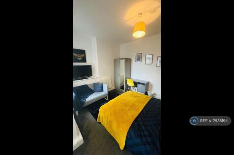 Bedroom 3 - Double Ensuite Room
