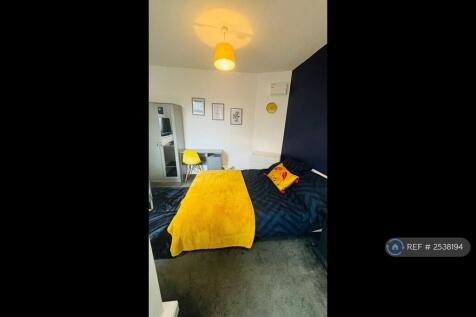Bedroom 3 - Double Ensuite Room