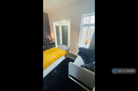 Bedroom 3 - Double Ensuite Room
