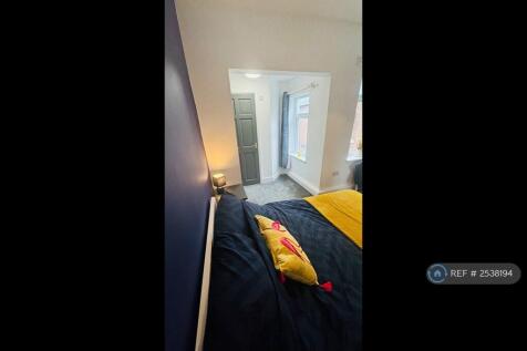 Bedroom 3 - Double Ensuite Room