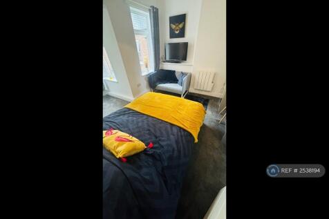 Bedroom 3 - Double Ensuite Room