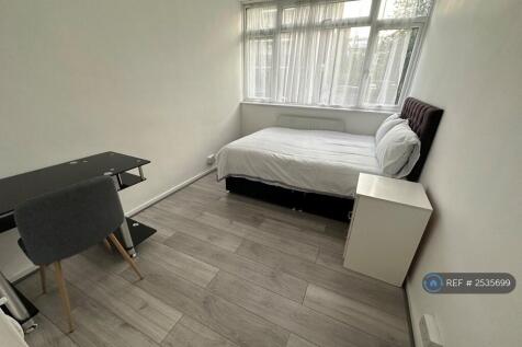Bedroom 2 (£1085 Pcm) 