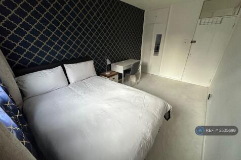 Bedroom 1 (£1085 Pcm) 