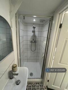 Room 4 En-Suite