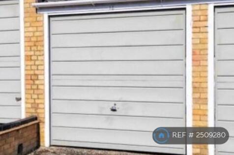 Lock Up Garage