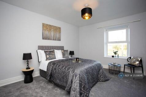 Bedroom 1 (Double)