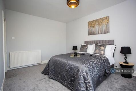 Bedroom 1 (Double)
