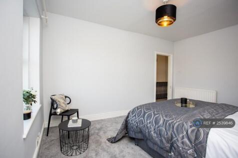 Bedroom 1 (Double)
