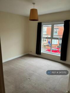 Front Main Bedroom 