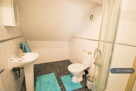 Bathroom 2, With Shower 3rd Floor