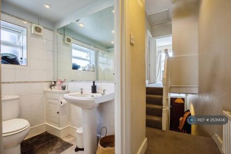 Upstairs Bathroom