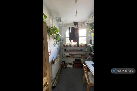 Single Bedroom / Office