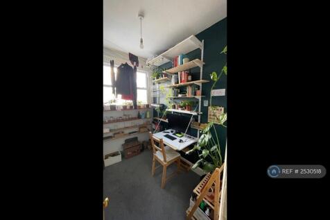 Single Bedroom / Office
