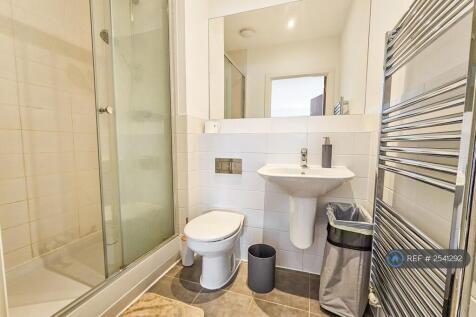 En-Suite Bathroom