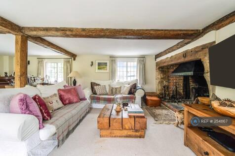 Sitting Room &amp; Fireplace