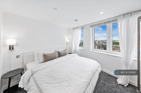 Master Bedroom With Azul Sky City View