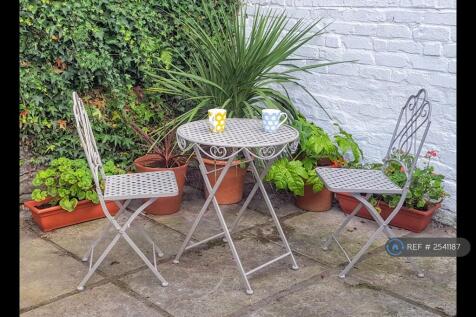 Courtyard Garden