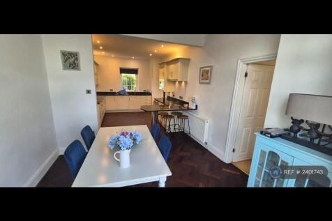 Whole Kitchen