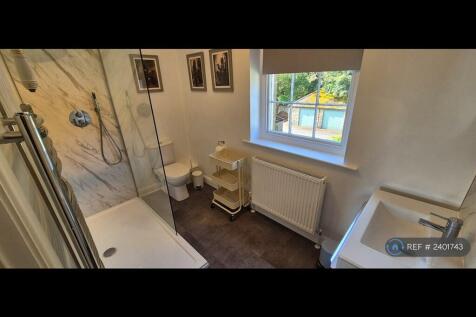 Master En-Suite