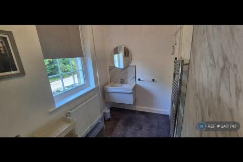 Master En-Suite