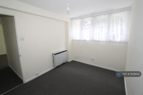 Reception/Bedroom 4