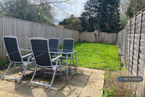 Private Garden &amp; Patio