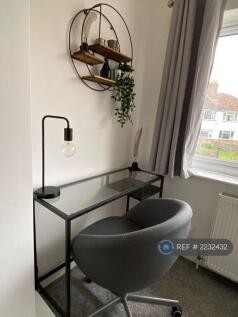 Desk / Study Area