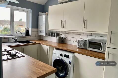 Kitchen With Washing Machine