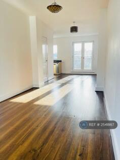Living / Dining Area