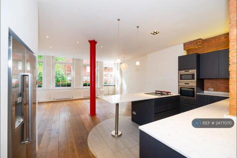 Open Plan Kitchen, Dining And Living Room 