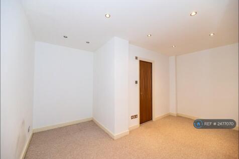 2nd Bedroom Showing En Suite Door
