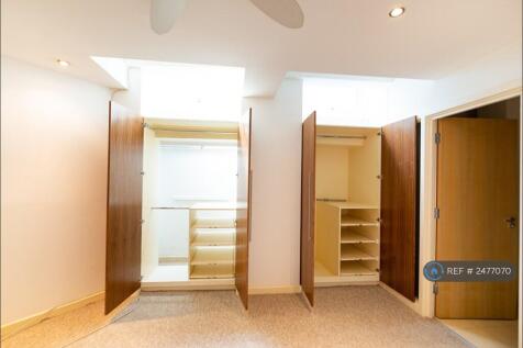 Master Bedroom Built-In Wardrobes