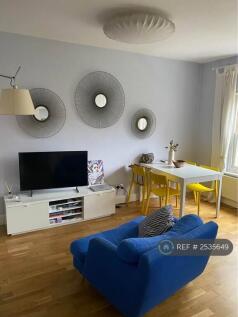 1 - Living Room/Kitchen