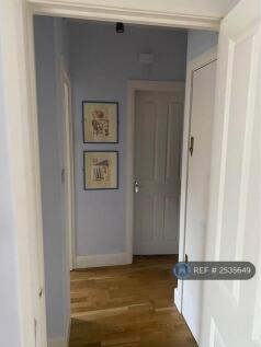 2 - Hallway/Entrance