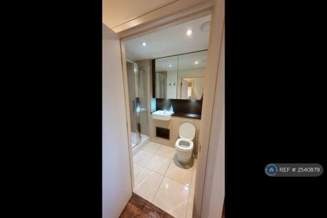 En Suite Bathroom