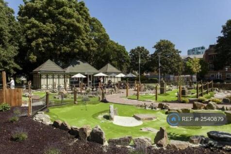Putt In The Park Minigolf. 2 Min Walk