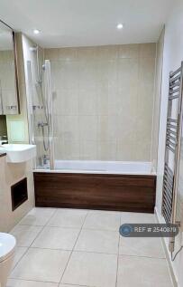 Main Bathroom With Bathtub