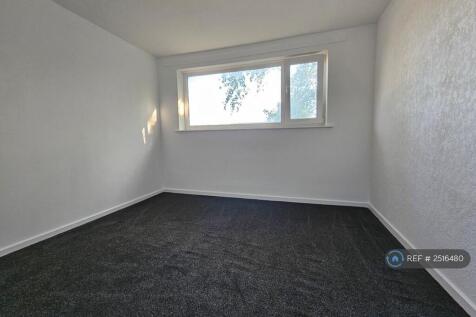 Good Size Lounge