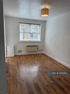  Cosy Sitting Room 