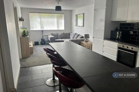 Kitchen &amp; Livingroom