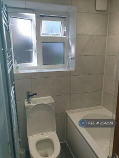 Bathroom With Toilet &amp; Bath