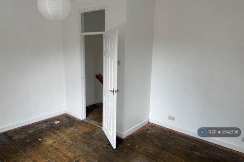 Front Bedroom 