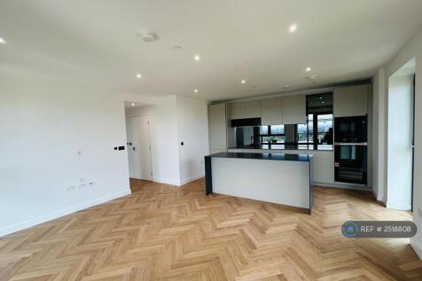 Living Room &amp; Open Plan Kitchen