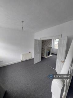 Living Room (Front)