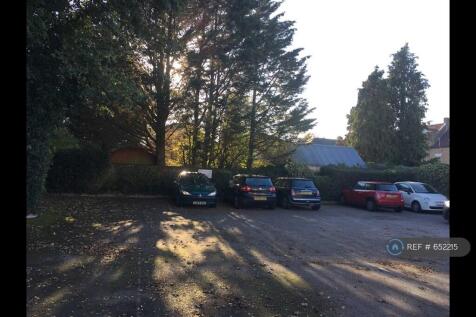 Spacious Car Parking