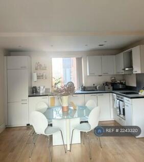 Kitchen/Dining Area