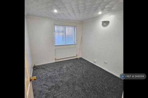 Downstairs Bedroom (Bedroom 4)