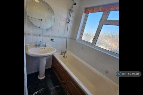 Upstairs Bathroom